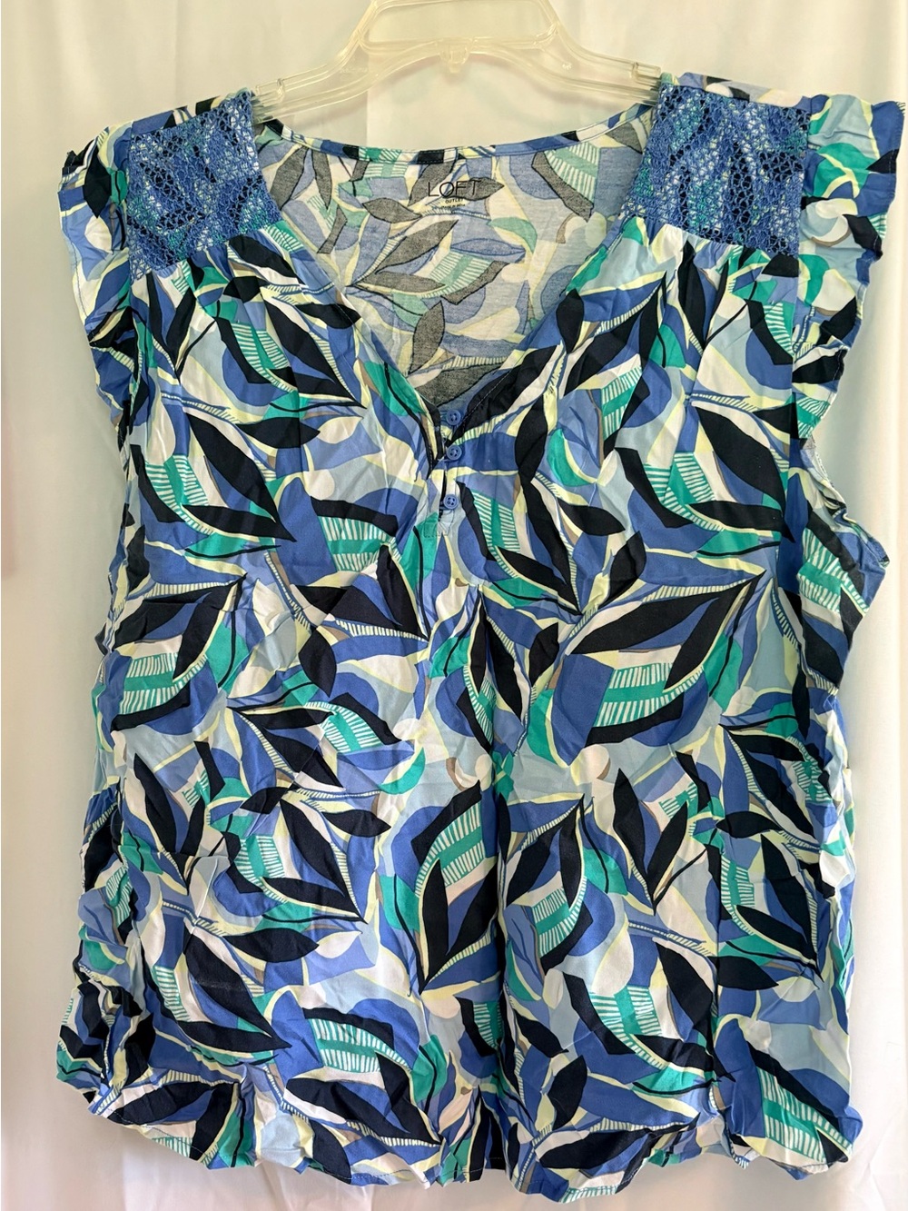 LOFT Blue & Teal Leaf-Print Sleeveless Camisole with Crochet Shoulders